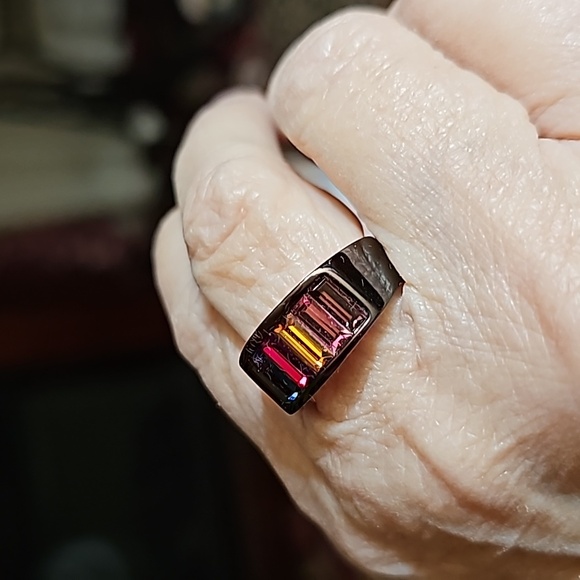 Costume ring with black band and multicolor stones - Picture 3 of 5